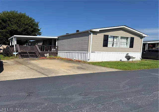 Photo 2 of Single family home for sale at 4865 Snowdriff Ln, Zanesville, OH 43701 | MLS# 5232402 | Listing updated on 2026-09-09