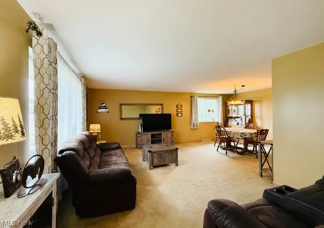 Photo 3 of Sale Pending at 7586 S Tamarack Dr, Cleveland, OH 44134 | MLS# 5233038 | Listing updated on 2026-10-06