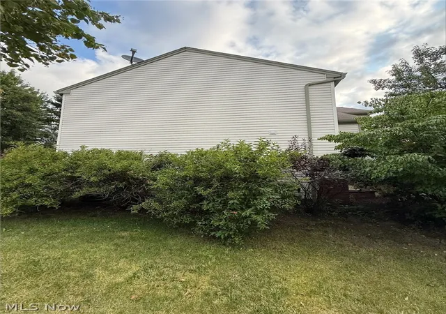 Photo 3 of Sale Pending at 8700 Chesea Ct, Northfield, OH 44067 | MLS# 5233074 | Listing updated on 2026-09-13