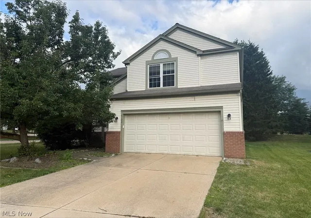 Photo 4 of Sale Pending at 8700 Chesea Ct, Northfield, OH 44067 | MLS# 5233074 | Listing updated on 2026-09-13