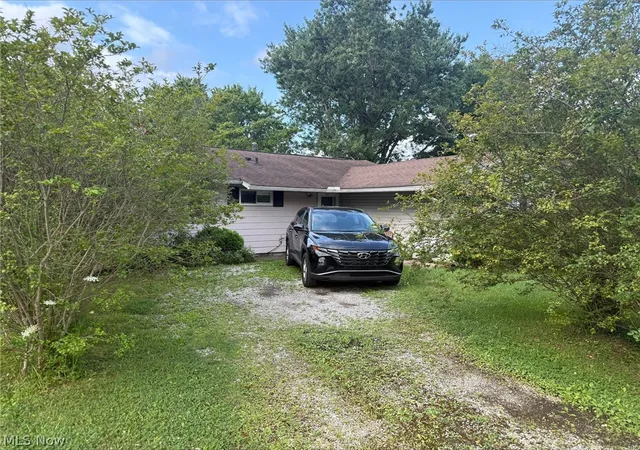 Photo 3 of Sale Pending at 2786 Clermont St, Streetsboro, OH 44241 | MLS# 5233077 | Listing updated on 2026-09-03