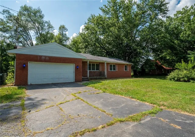 Photo 2 of Single family home for sale at 1072 Iberia Rd, Galion, OH 44833 | MLS# 5232962 | Listing updated on 2026-09-16
