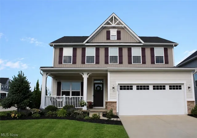 Photo 1 of Sale Pending at 2193 Canterbury Dr, Willoughby, OH 44094 | MLS# 5232930 | Listing updated on 2026-09-06