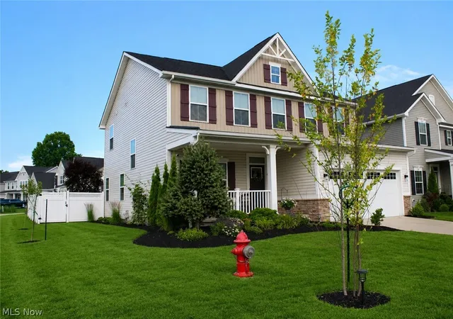 Photo 3 of Sale Pending at 2193 Canterbury Dr, Willoughby, OH 44094 | MLS# 5232930 | Listing updated on 2026-09-06
