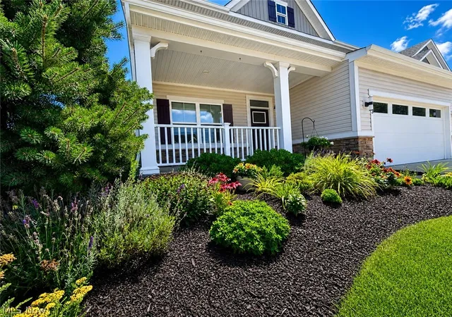 Photo 3 of Sale Pending at 2193 Canterbury Dr, Willoughby, OH 44094 | MLS# 5232930 | Listing updated on 2026-09-06