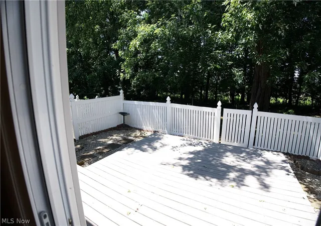 Photo 3 of Sale Pending at 306 Deepwood Dr, Wadsworth, OH 44281 | MLS# 5233031 | Listing updated on 2026-09-23