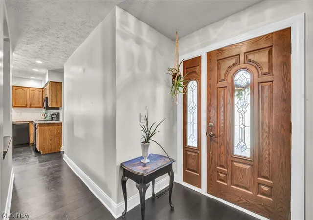 Photo 2 of Sale Pending at 153 Sonesta Ave, Elyria, OH 44035 | MLS# 5232635 | Listing updated on 2026-09-10