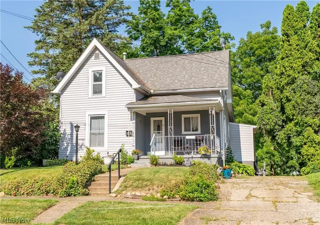 Photo 1 of Sale Pending at 151 26th Street Se, Massillon, OH 44646 | MLS# 5230582 | Listing updated on 2026-09-14