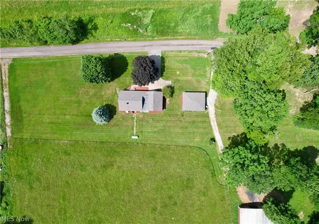 Photo 3 of Single family home for sale at 3278 Fresno Rd NW, Carrollton, OH 44615 | MLS# 5233249 | Listing updated on 2026-09-21