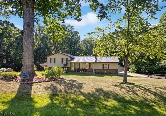 Photo 1 of Single family home for sale at 9234 Bailey Rd Ne, Bolivar, OH 44612 | MLS# 5232442 | Listing updated on 2026-09-28