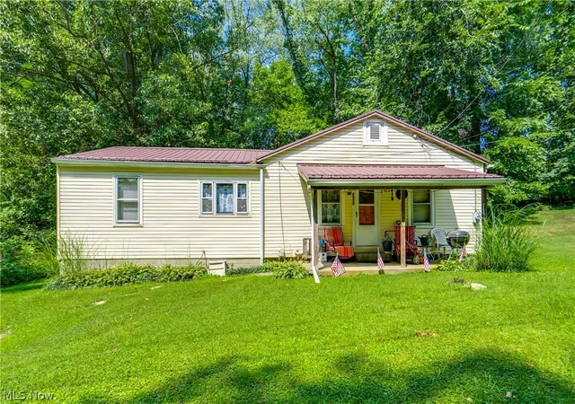 Photo 3 of Sale Pending at 6070 Myers Rd, New Franklin, OH 44216 | MLS# 5233239 | Listing updated on 2026-09-10