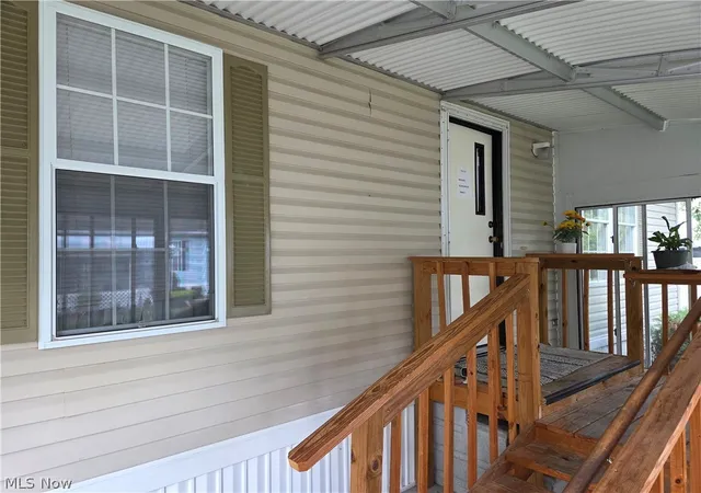 Photo 2 of Single family home for sale at 8 Maple Dr, Olmsted Twp, OH 44138 | MLS# 5233262 | Listing updated on 2026-10-07
