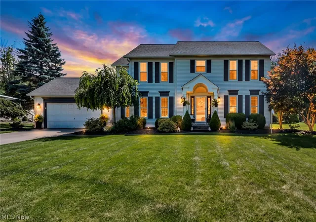 Photo 2 of Sale Pending at 421 Summit St, Wadsworth, OH 44281 | MLS# 5233339 | Listing updated on 2026-09-09