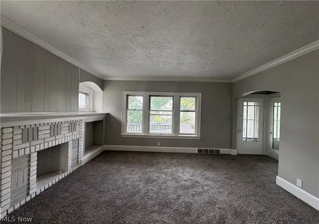 Photo 4 of Sale Pending at 1092 E 169th Street, Cleveland, OH 44110 | MLS# 5233130 | Listing updated on 2026-09-23