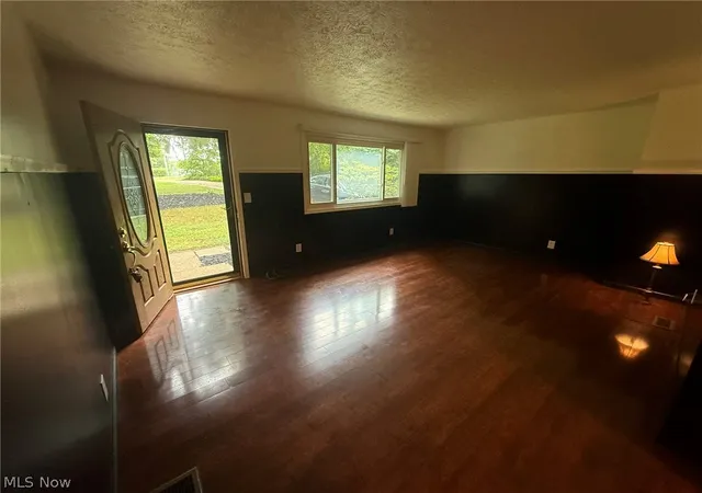 Photo 1 of Single family home for sale at 980 Killinger Rd, Green, OH 44216 | MLS# 5233435 | Listing updated on 2026-09-25