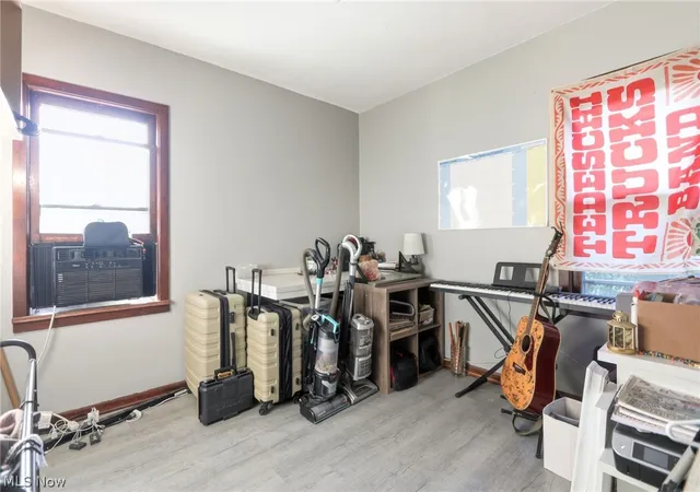 Listing Photo 3 - Condo for sale in building located at 3319 W 111th St, Cleveland, OH 44111