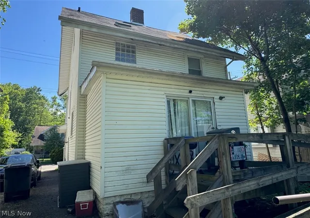 Photo 2 of Single family home for sale at 899 Lawton St, Akron, OH 44320 | MLS# 5233352 | Listing updated on 2026-09-08