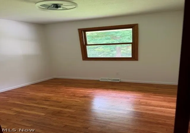 Photo 4 of Single family home for sale at 5326 Pioneer Trl, Mantua, OH 44255 | MLS# 5233491 | Listing updated on 2026-09-30