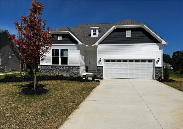Photo 1 of Single family home for sale at 4571 Robinwood Ct, Medina, OH 44256 | MLS# 5233645 | Listing updated on 2026-09-07