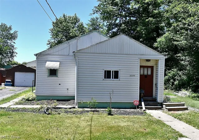 Photo 1 of Single family home for sale at 2085 Clermont Ave Ne, Warren, OH 44483 | MLS# 5233673 | Listing updated on 2026-09-02