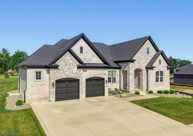 Photo 1 of Single family home for sale at 336 Arboretum Ct, Fairlawn, OH 44333 | MLS# 5233689 | Listing updated on 2026-09-02