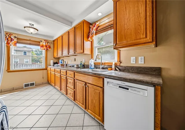 Photo 2 of Single family home for sale at 1081 Argonne Rd, Cleveland, OH 44121 | MLS# 5233639 | Listing updated on 2026-09-28