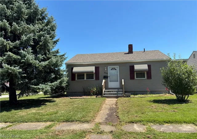 Photo 1 of Single family home for sale at 3006 Latimer Ave, Ashtabula, OH 44004 | MLS# 5233729 | Listing updated on 2026-09-07