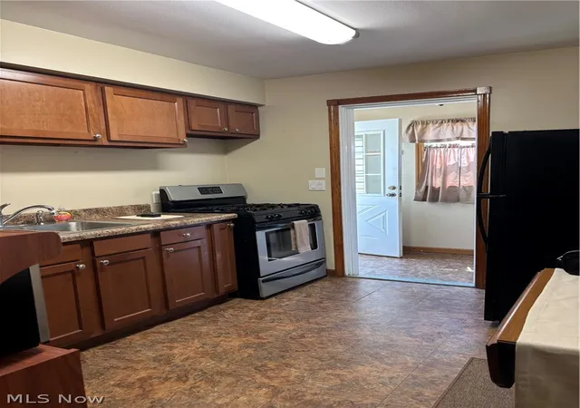 Photo 4 of Single family home for sale at 3006 Latimer Ave, Ashtabula, OH 44004 | MLS# 5233729 | Listing updated on 2026-09-07