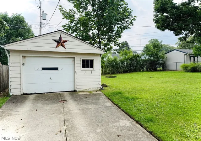 Photo 19 of Single family home for sale at 3161 Marda Dr, Cleveland, OH 44134 | MLS# 5233743 | Listing updated on 2026-10-04
