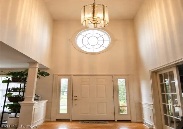 Photo 3 of Single family home for sale at 136 Jade Cir, Canfield, OH 44406 | MLS# 5233724 | Listing updated on 2026-09-15