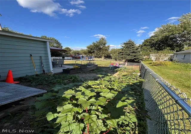 Photo 4 of Single family home for sale at 300 Harding Ave SW, Massillon, OH 44646 | MLS# 5233332 | Listing updated on 2026-09-08