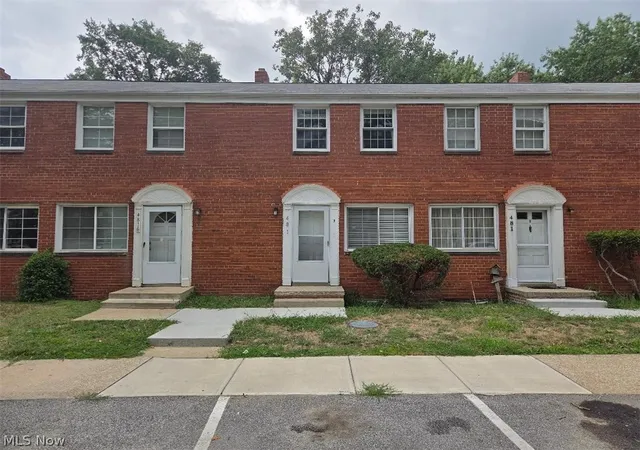 Photo 1 of Sale Pending at 481 Kenwood Dr #H, Euclid, OH 44123 | MLS# 5233792 | Listing updated on 2026-09-11