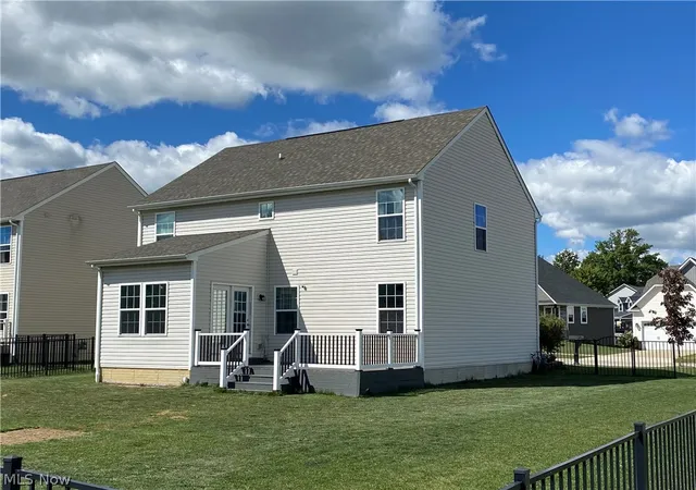 Photo 3 of Single family home for sale at 500 Bailey Ct, La Grange, OH 44050 | MLS# 5232979 | Listing updated on 2026-09-25