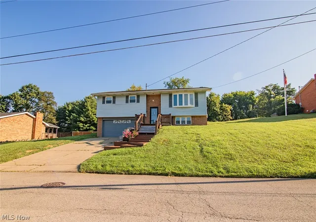 Photo 1 of Sale Pending at 171 Pahlhurst Plz, Parkersburg, WV 26101 | MLS# 5227104 | Listing updated on 2026-09-29