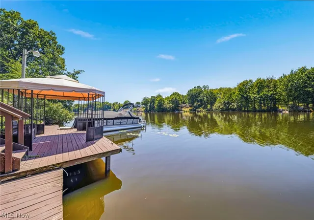 Photo 3 of Single family home for sale at 1452 Lake Vue Dr, Roaming Shores, OH 44085 | MLS# 5231487 | Listing updated on 2026-09-30