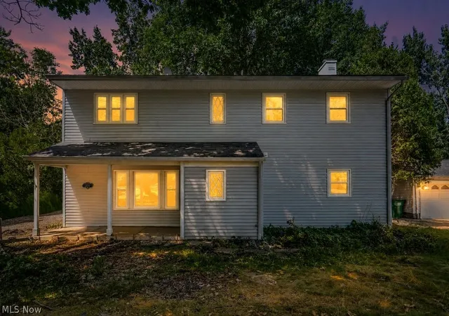 Photo 2 of Single family home for sale at 2758 Oak St, Willoughby Hills, OH 44094 | MLS# 5233559 | Listing updated on 2026-09-07