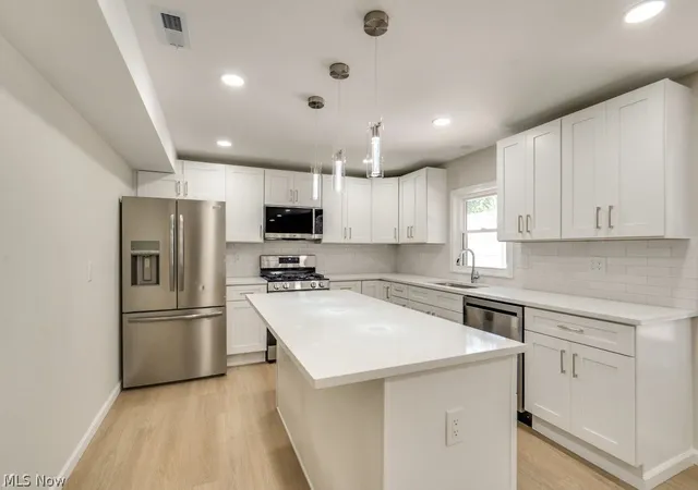 Photo 3 of Single family home for sale at 2758 Oak St, Willoughby Hills, OH 44094 | MLS# 5233559 | Listing updated on 2026-09-24