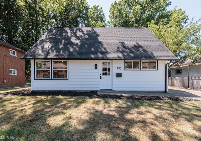 Photo 3 of Sale Pending at 1130 Saxe Ave, Cuyahoga Falls, OH 44221 | MLS# 5233181 | Listing updated on 2026-09-10