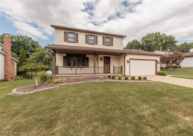 Photo 2 of Sale Pending at 3880 Clearwater Dr, Cleveland, OH 44134 | MLS# 5233558 | Listing updated on 2026-09-10