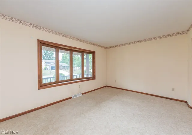 Photo 4 of Sale Pending at 3880 Clearwater Dr, Cleveland, OH 44134 | MLS# 5233558 | Listing updated on 2026-09-10