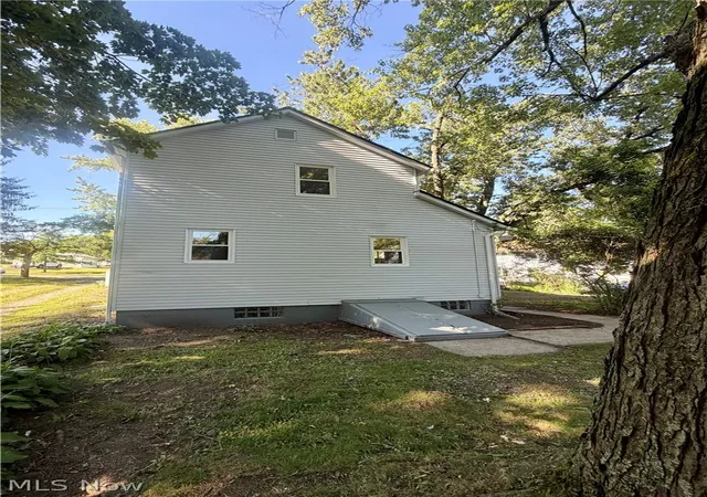 Photo 3 of Sale Pending at 8246 W Columbia St, Masury, OH 44438 | MLS# 5233544 | Listing updated on 2026-09-05