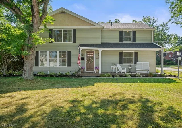 Photo 1 of Single family home for sale at 4161 Leona Dr, Rocky River, OH 44116 | MLS# 5233881 | Listing updated on 2026-09-28