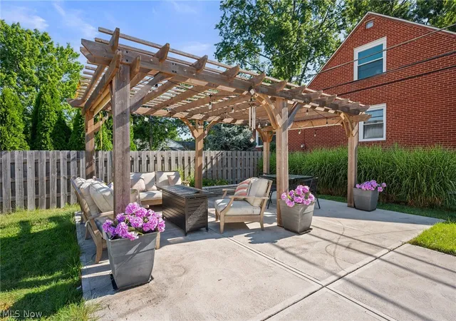Photo 4 of Single family home for sale at 4161 Leona Dr, Rocky River, OH 44116 | MLS# 5233881 | Listing updated on 2026-09-28