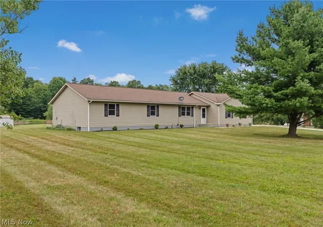 Photo 3 of Single family home for sale at 7915 Kennard Rd, Lodi, OH 44254 | MLS# 5233161 | Listing updated on 2026-08-31