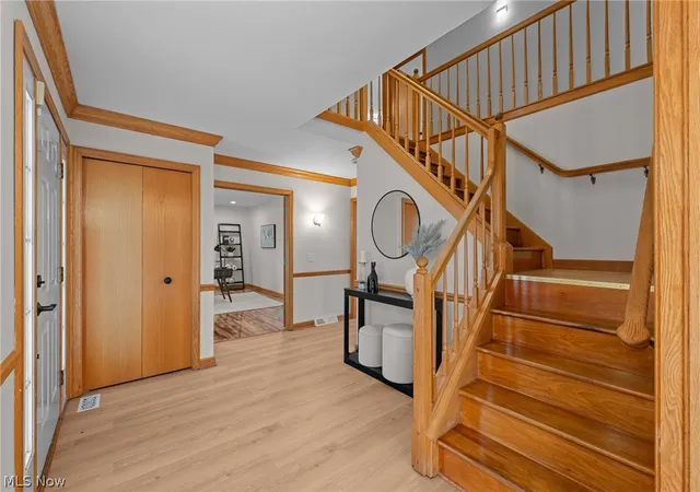 Photo 4 of Sale Pending at 111 Waverly Ln, Chagrin Falls, OH 44022 | MLS# 5230631 | Listing updated on 2026-09-04