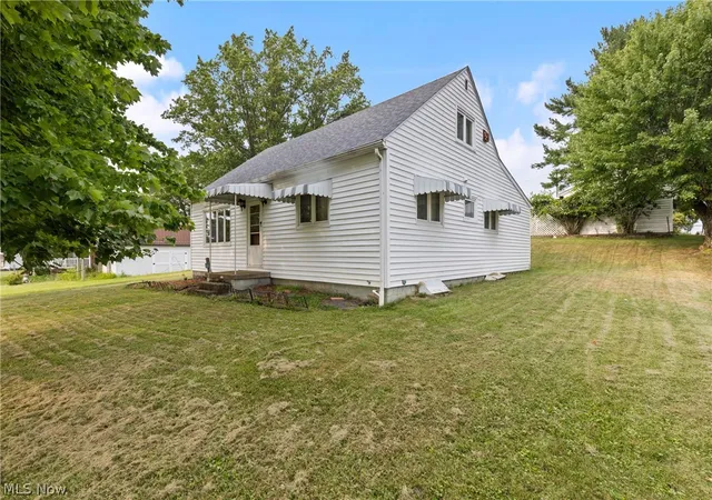 Photo 3 of Single family home for sale at 560 Hill St, Rayland, OH 43943 | MLS# 5233354 | Listing updated on 2026-09-04