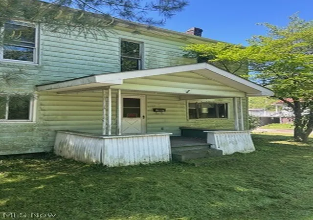Photo 1 of Single family home for sale at 122 Front St, Powhatan Point, OH 43942 | MLS# 5233219 | Listing updated on 2026-09-09