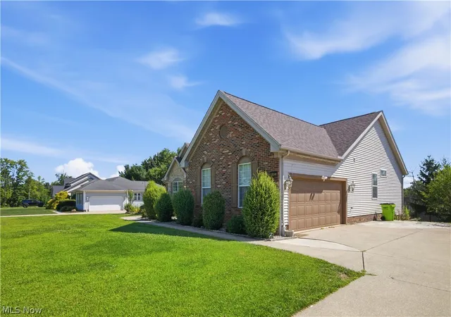 Photo 2 of Sale Pending at 8913 Isabelle Ln, Macedonia, OH 44056 | MLS# 5232923 | Listing updated on 2026-09-02