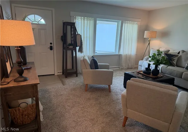 Photo 3 of Single family home for sale at 2305 Oak St, Salem, OH 44460 | MLS# 5234107 | Listing updated on 2026-09-04