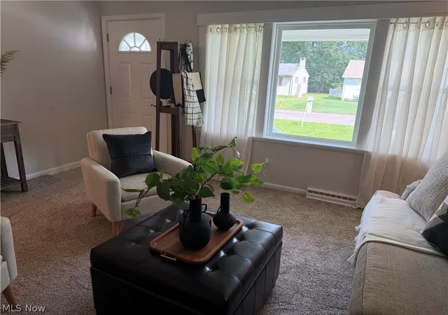 Photo 3 of Single family home for sale at 2305 Oak St, Salem, OH 44460 | MLS# 5234107 | Listing updated on 2026-10-05